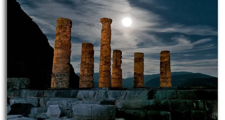 August full moon at the Temple of Apollo - Delphi
